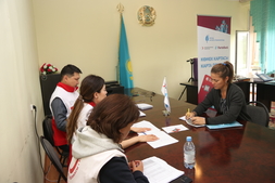 Фонд Булата Утемуратова и Красный Полумесяц оказали помощь пострадавшим от селя в Алматинской области 